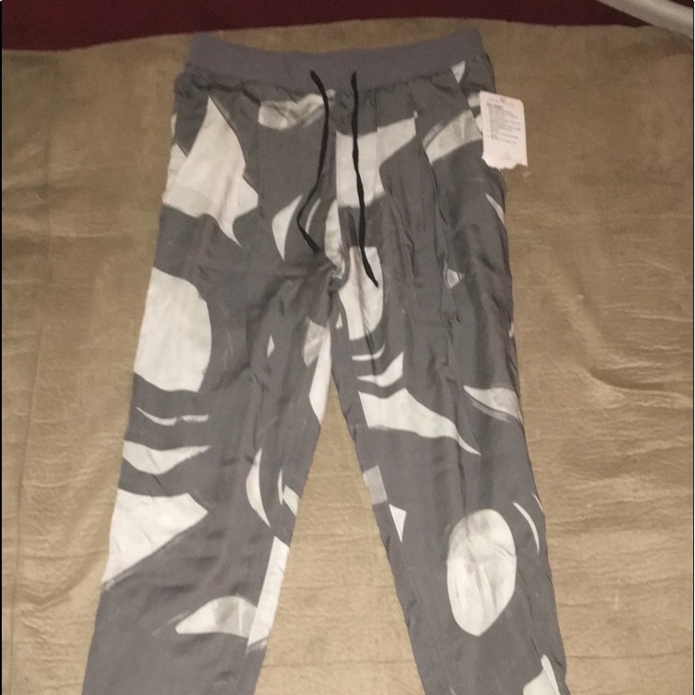 NWT Lululemon joggers